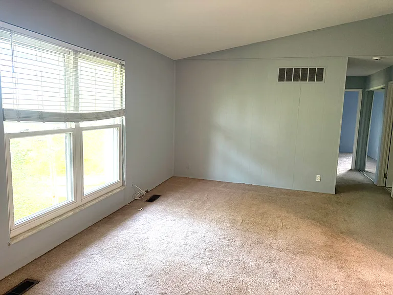 10427 Briarbend Dr #8 — Photo 6