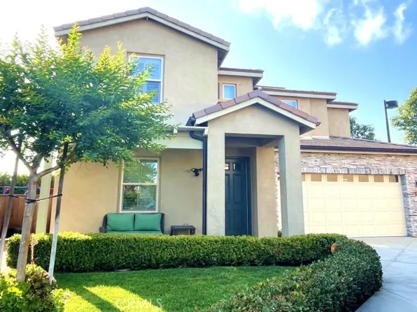 6301 Rancho Caballo Rd, Paramount, CA 90723