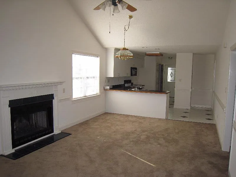 4203-A Ashbrook Drive — Photo 2