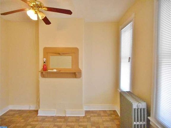 4th image of 3728 N Darien St