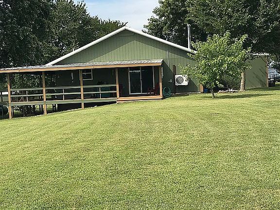 3rd image of 28353 Farm Road 1210