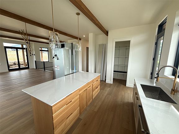2nd image of 1781 Sunlight Drive