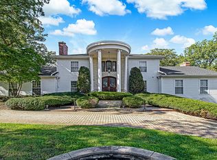 6116 S County Line Rd, Burr Ridge, IL 60527