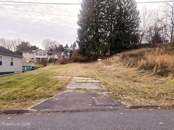 438 Hughes St, Swoyersville, PA 18704