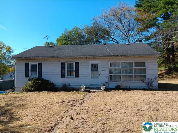 3026 Lower Saucon Rd, Hellertown, PA 18055