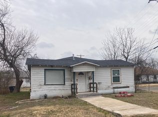 2434 S 9th St, Waco, TX 76706