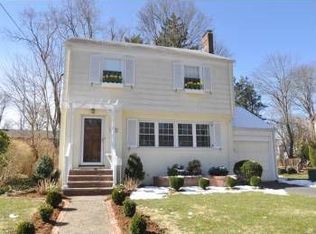 15 Vincent St, Chatham, NJ 07928