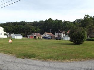 Riverside Ave, Ave, PA 15905