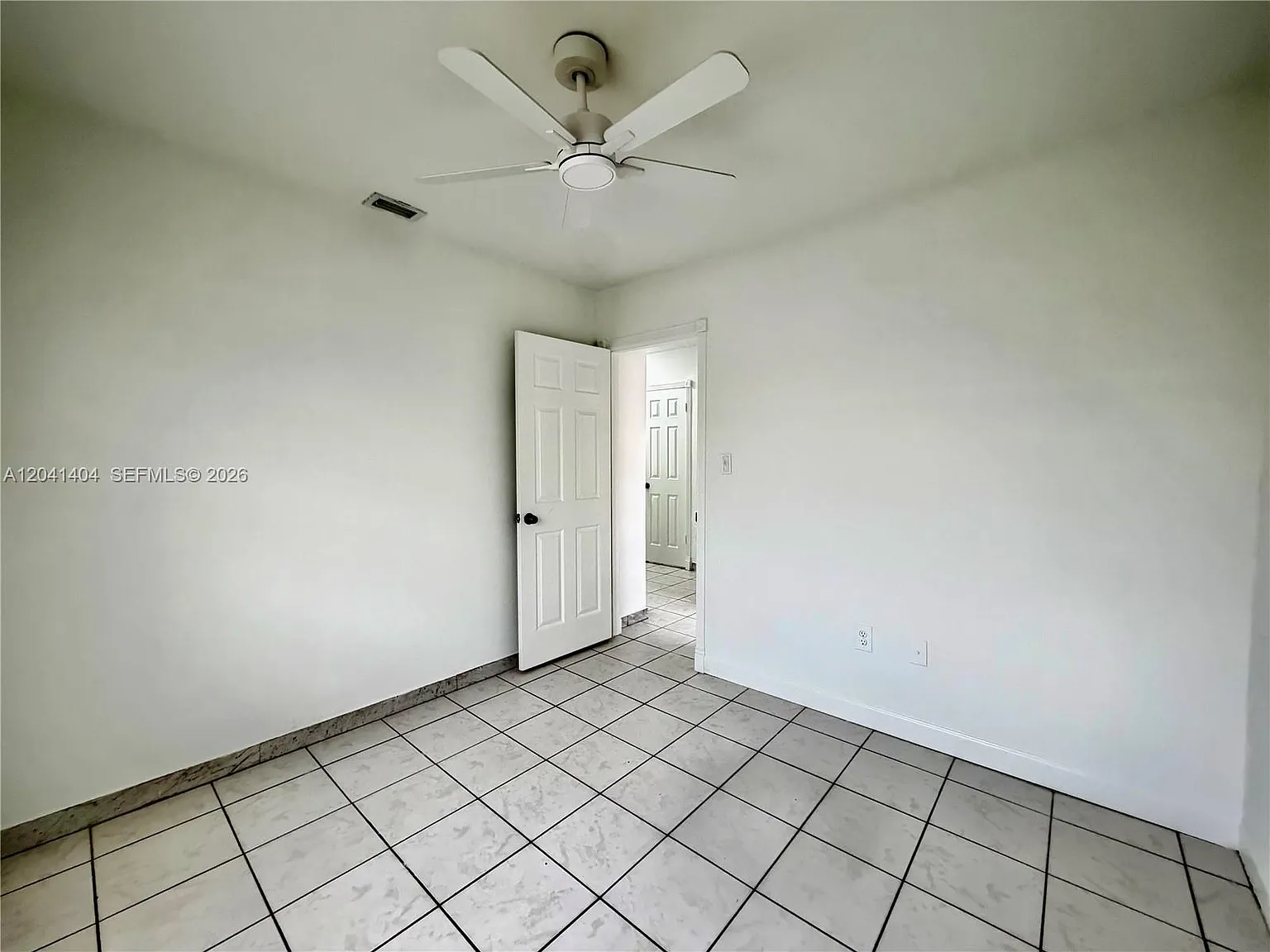 4 bed, 1500 sqft, $3,400 — Photo 4