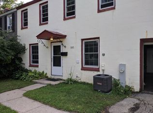 5605 Bramble Ct, Greendale, WI 53129