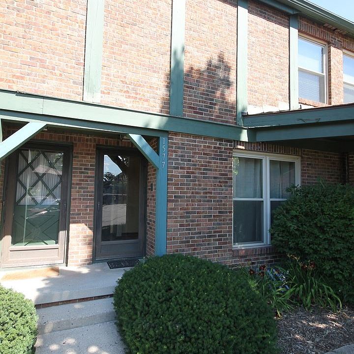 1st image of 1577 Sandringham Dr