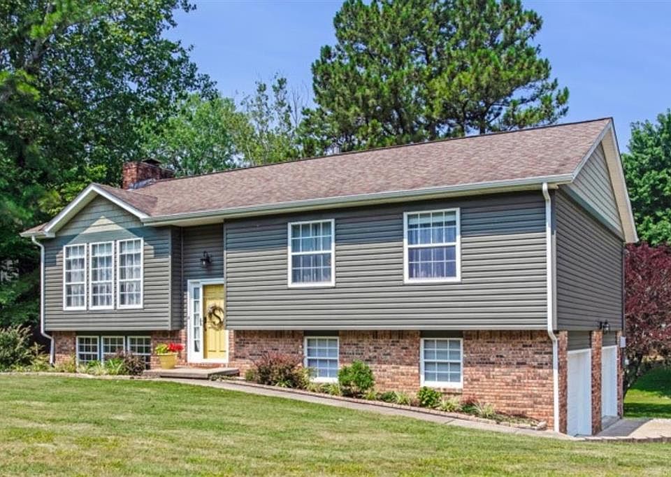 1st image of 560 Scanfield Dr