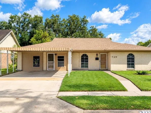 729 Arbor Dr, Deer Park, TX 77536