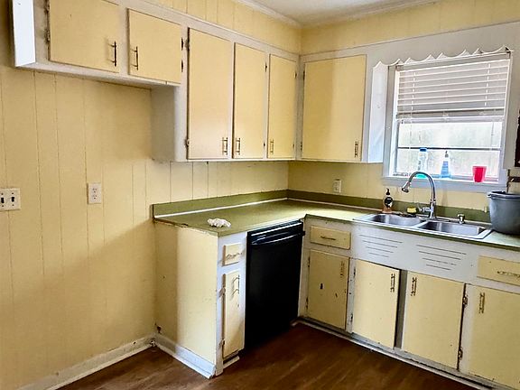 2nd image of 35 Short Cir