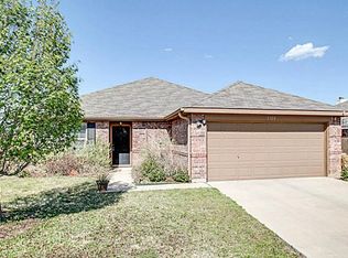 3520 Beatriz Dr, Denton, TX 76207