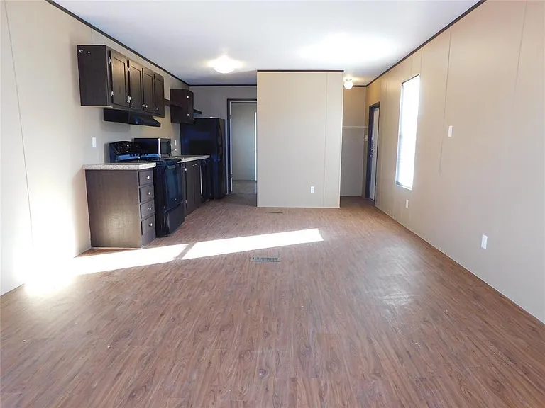 112 China Garden Ln — Photo 2