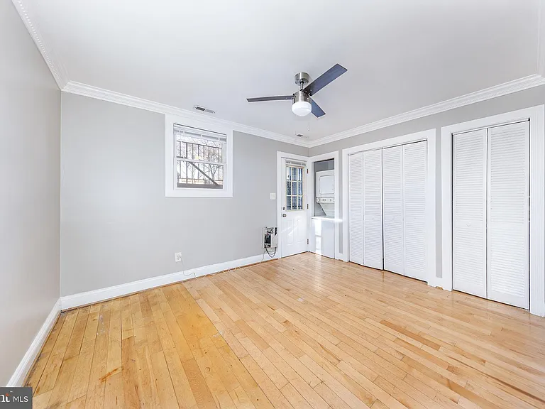 300 Oklahoma Ave NE #101 — Photo 15