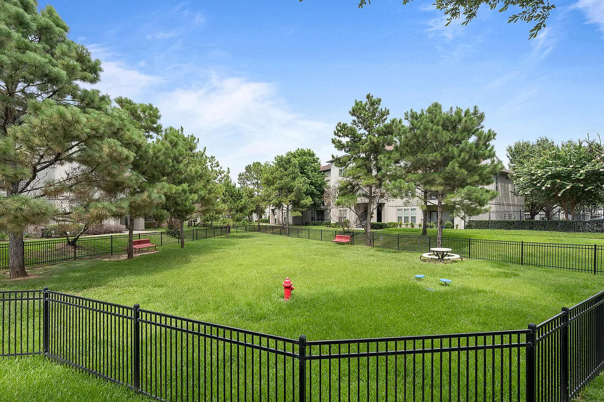 Building Photo - Taylor At Copperfield
