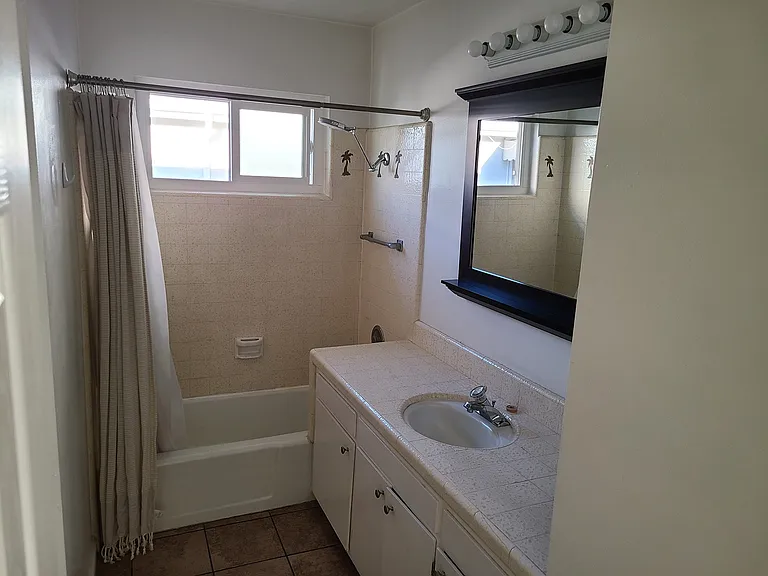 207 Avenida Santa Barbara #C — Photo 18