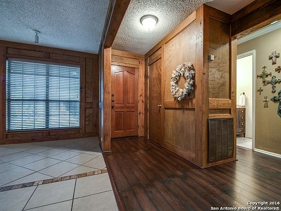 4th image of 2611 Shadow Cliff St