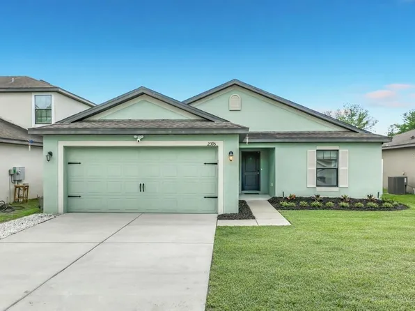 2395 Bracknell Forest Trl, Tavares, FL 32778
