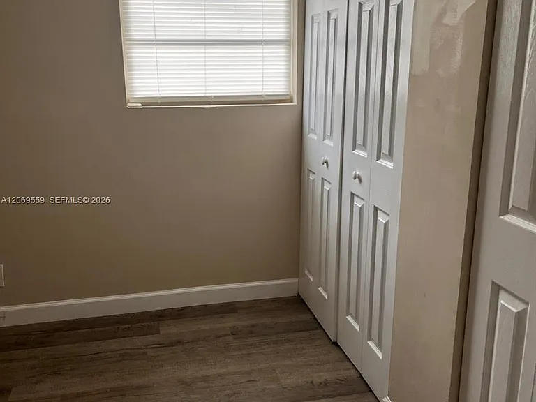 4550 NW 9th St #701E — Photo 10