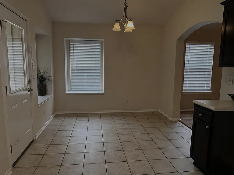 10303 Roseangel Ln — Photo 4