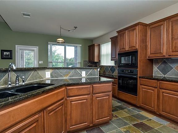 5th image of 2105 Tattler Dr