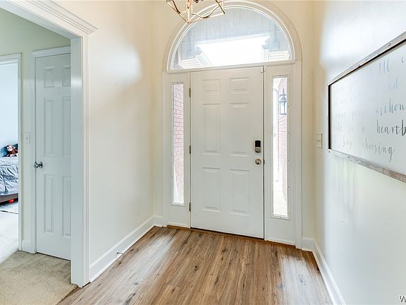 4th image of 5411 Easton Ln