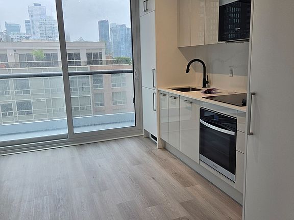 5th image of 280 Dundas St W #1206