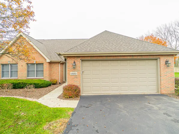 1800 Windfield Dr, Munster, IN 46321