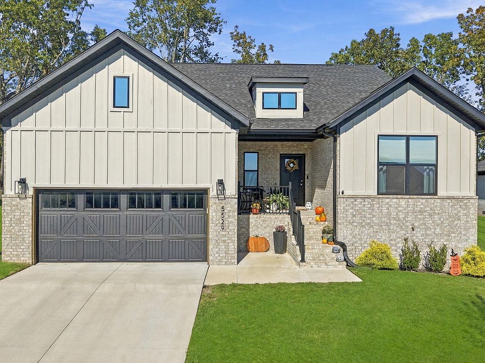 1st image of 5529 E Wild Horse Drive