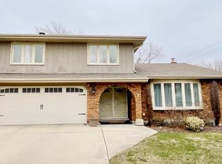 8851 S 83rd Ct, Hickory Hills, IL