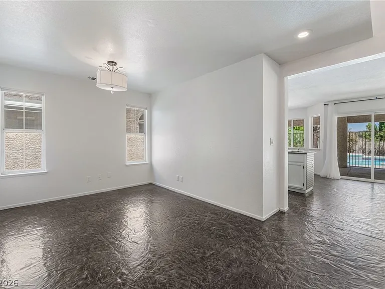 3024 Cloverbrook St — Photo 7