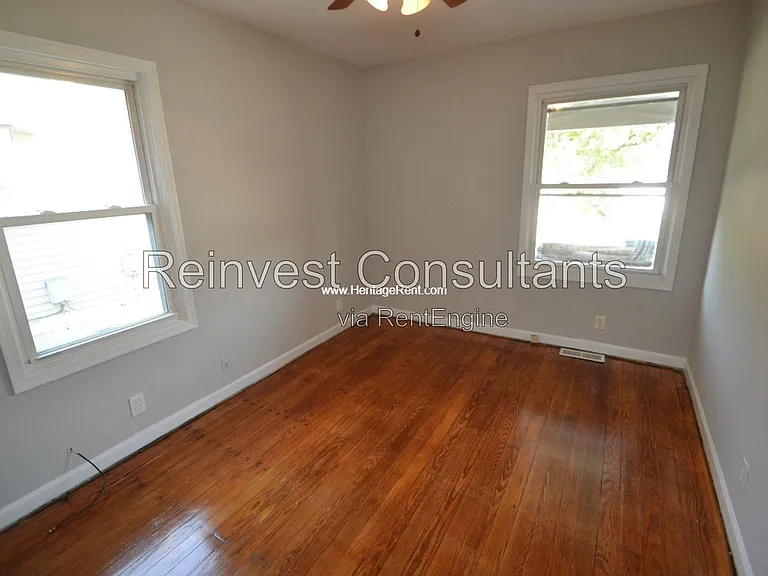 7116 Dillward Ave — Photo 3