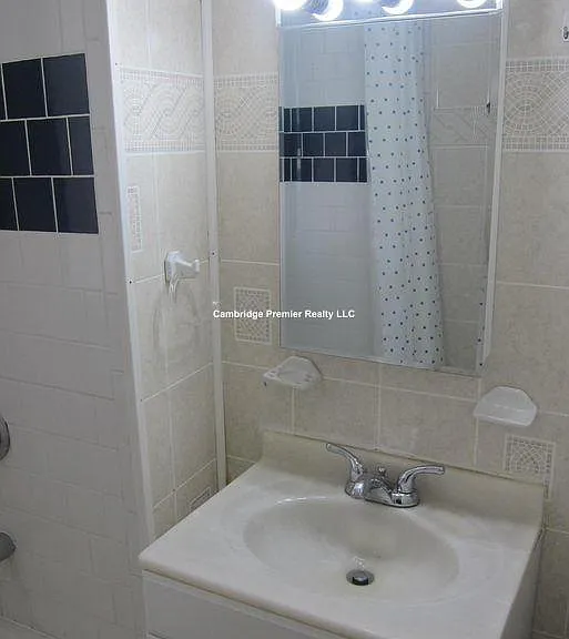 17 Rich St — Photo 4