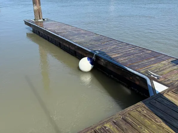 3702 Docksite Rd #B-18, Edisto Island, SC 29438