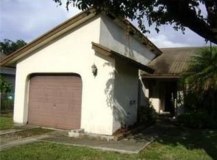 6934 SW 154th Pl, Miami, FL 33193