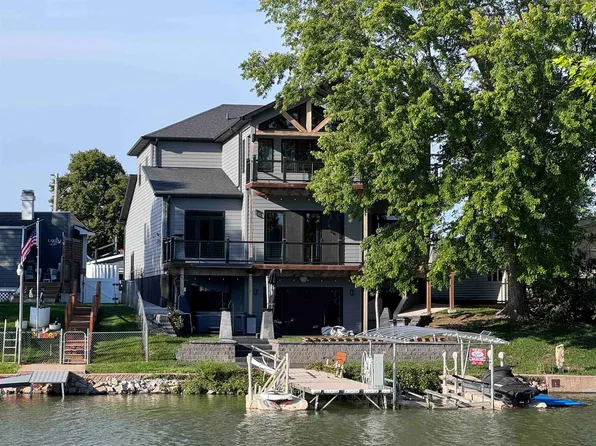 50 Lakeview Acres Dr #14A, Elwood, NE 68937