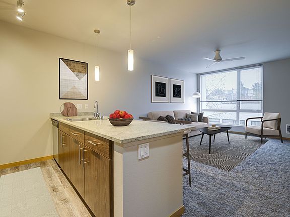 3rd image of 3701 S Hudson St #1-515