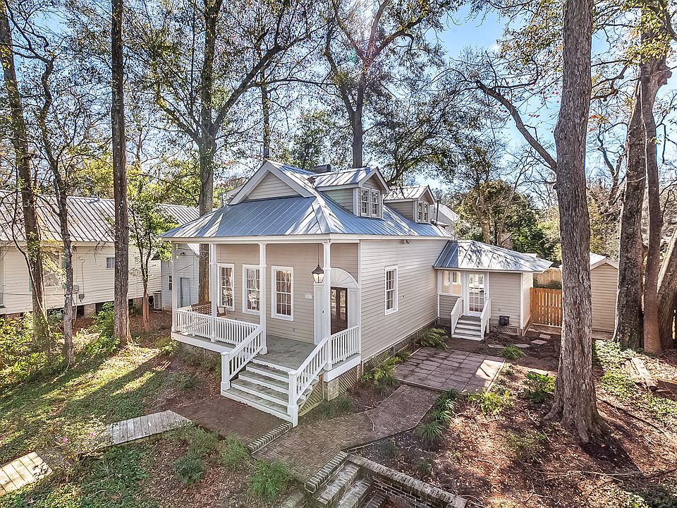 Charming Covington Cottage