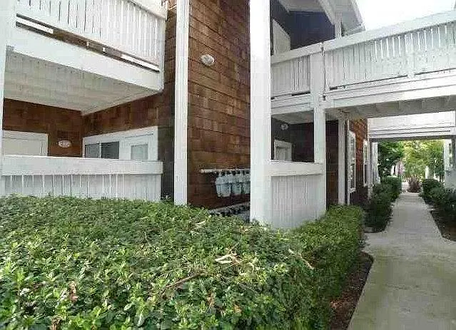 1 bed, 550 sqft, $2,100 — Photo 3