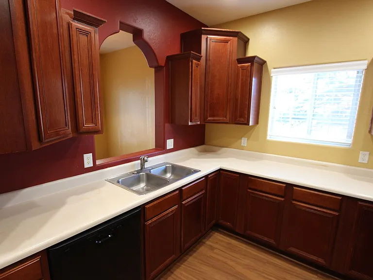 3250 S Litzler Dr — Photo 7