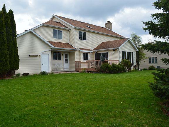 2nd image of 1334 Applewood Dr