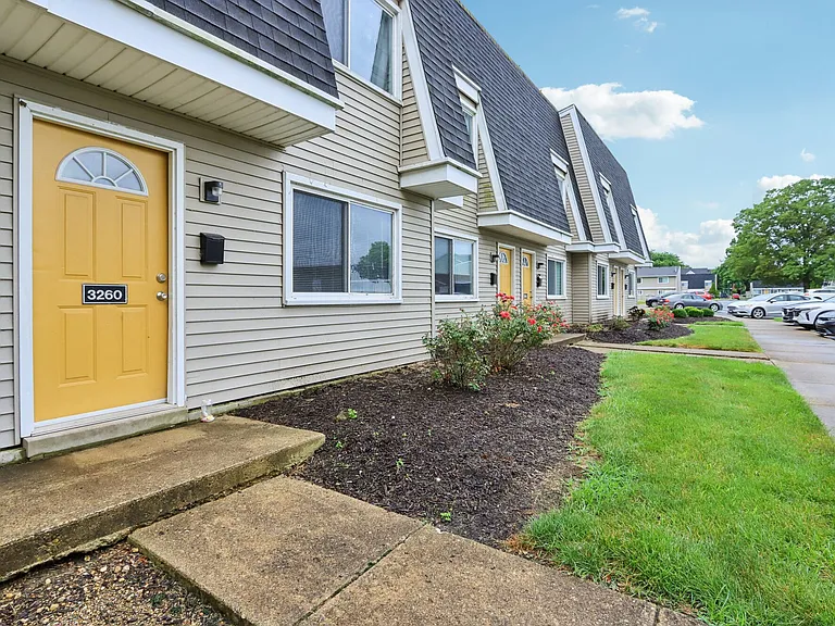 Parkview Townhomes — Photo 23