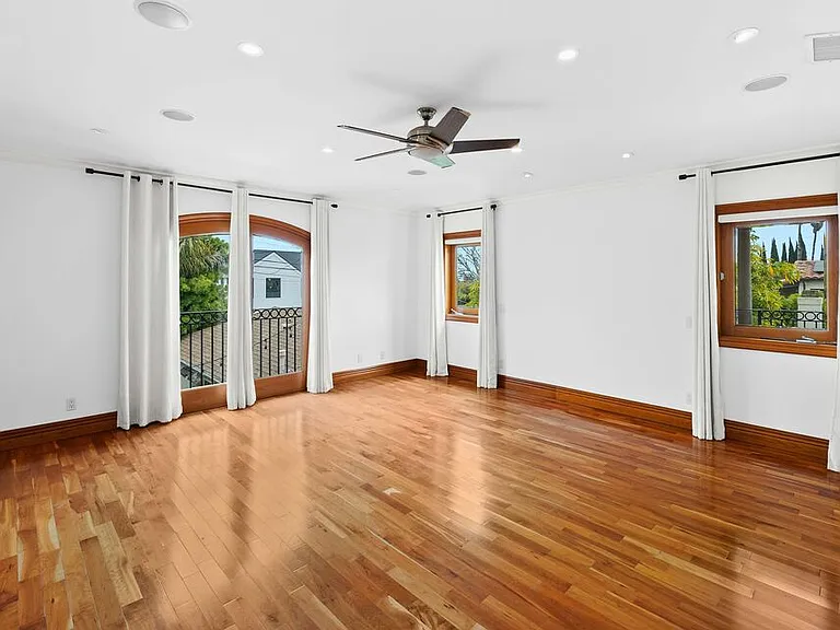 9033 Cresta Dr — Photo 25