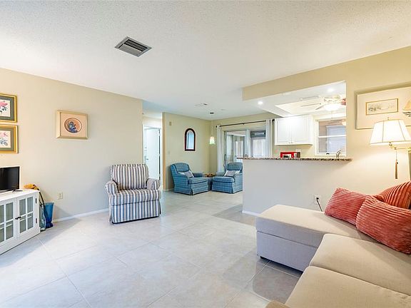 2nd image of 4479 Michigan Ln