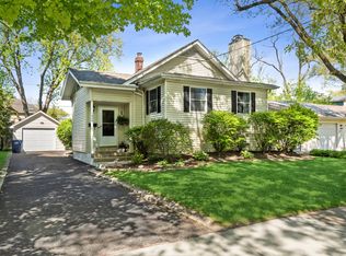1026 Chestnut St, Deerfield, IL 60015