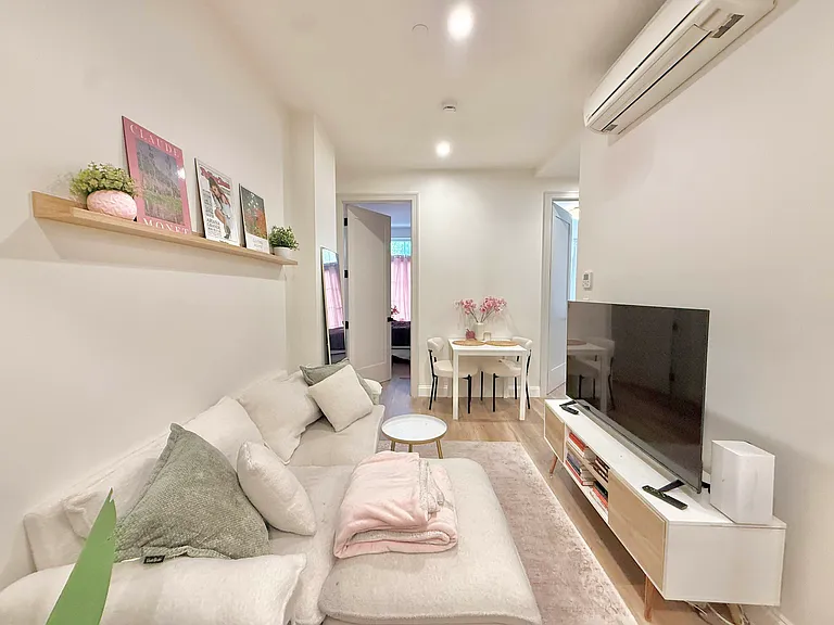 270 Sullivan Pl #2E — Photo 3