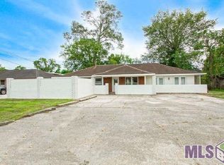 15210 Tiger Bend Rd, Baton Rouge, LA 70817